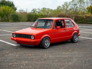 Afbeelding 40/61 van Volkswagen Golf Mk I GTI Pirelli 1.8 (1983)