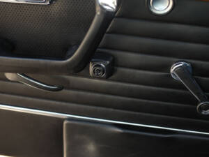 Image 39/95 of BMW 3.0 CSi (1975)