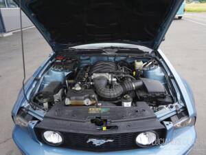 Bild 50/63 von Ford Mustang GT (2005)