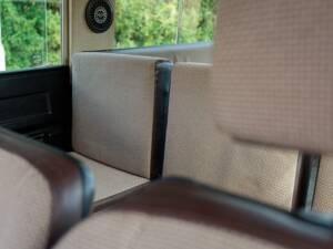 Afbeelding 30/50 van Land Rover Defender 110 (1983)