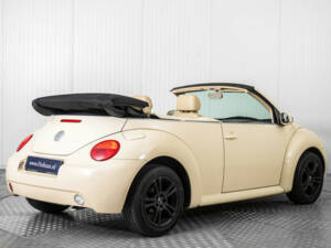 Image 2/50 of Volkswagen New Beetle 2.0 (2004)