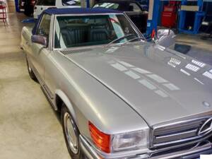 Image 9/12 of Mercedes-Benz 380 SL (1981)