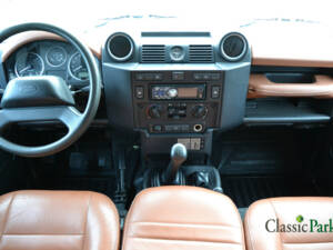 Image 13/50 of Land Rover Defender 90 TD4 (2008)