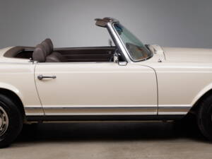 Imagen 8/37 de Mercedes-Benz 280 SL (1969)