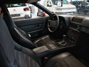 Image 4/10 of Porsche 924 S (1988)