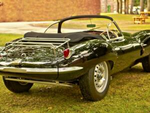 Image 12/50 of Jaguar XK-SS (1967)