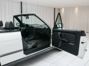 Imagen 9/22 de BMW 325i (1989)