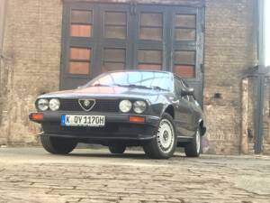 Bild 3/12 von Alfa Romeo GTV 6 2.5 (1986)