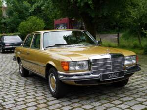 Image 7/19 of Mercedes-Benz 350 SE (1977)