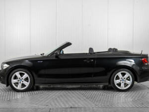 Image 9/50 of BMW 125i (2009)