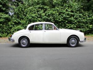 Image 12/24 de Jaguar Mk II 3.8 (1963)