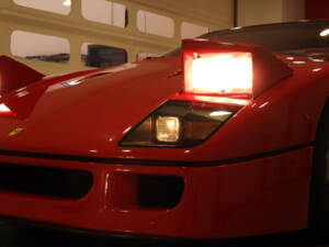 Immagine 13/14 di Ferrari F 40 (1989)