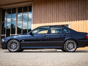 Immagine 5/50 di BMW M5 (1999)