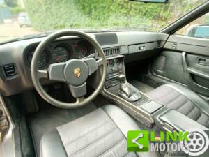 Bild 9/10 von Porsche 924 (1985)