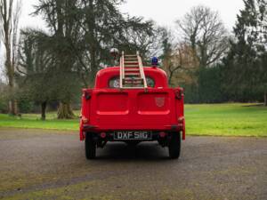 Image 13/50 of Morris Minor 1000 (1969)