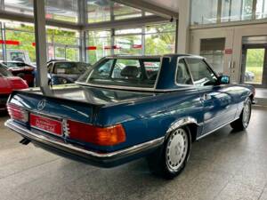 Image 6/19 of Mercedes-Benz 500 SL (1987)