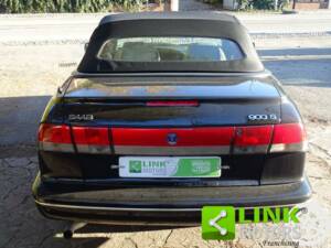 Image 8/10 of Saab 900 2.0i (1996)