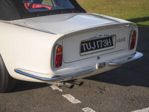 Image 9/42 of Aston Martin DB 6 Mk II Volante (1970)