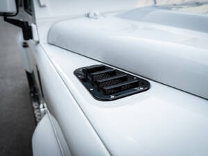 Image 16/66 of Land Rover Defender 90 TD4 (2007)