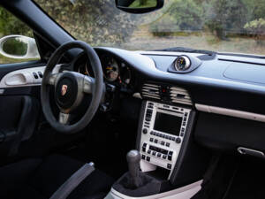 Afbeelding 41/50 van Porsche 911 GT2 (2008)
