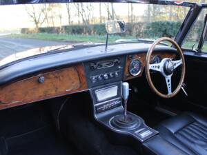 Image 11/16 of Austin-Healey 3000 Mk III (BJ8) (1964)