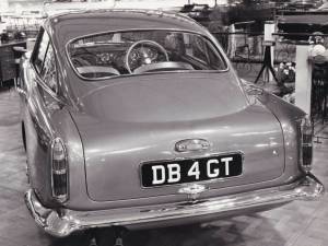 Image 10/50 de Aston Martin DB 4 GT (1961)