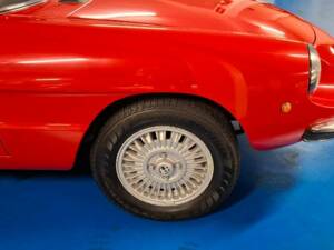 Image 21/43 of Alfa Romeo Spider Veloce 2000 (1982)
