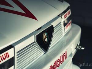 Afbeelding 34/81 van Alfa Romeo 75 1.8 Turbo (1990)