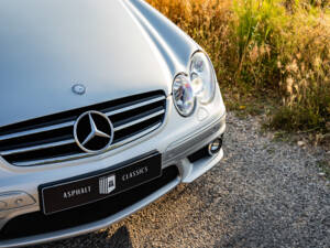 Image 48/50 of Mercedes-Benz CLK 63 AMG (2007)