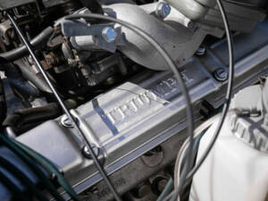 Image 13/47 of Triumph Stag (1975)