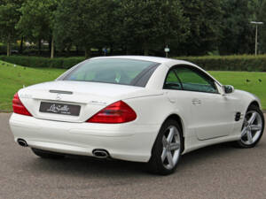 Afbeelding 3/21 van Mercedes-Benz SL 500 (2004)