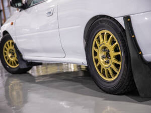 Image 6/24 of Subaru Impreza WRX STi (2002)