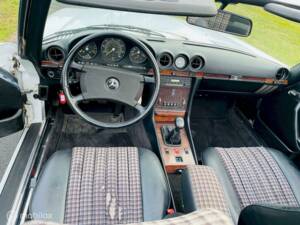 Immagine 10/16 di Mercedes-Benz 300 SL (1986)