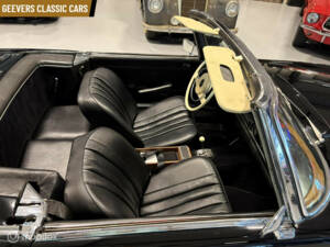 Image 17/19 de Mercedes-Benz 280 SL (1968)