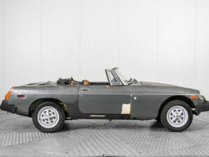 Image 10/50 of MG MGB (1977)