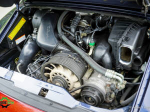 Image 59/60 de Porsche 911 Carrera (1994)