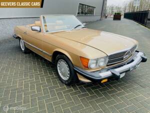 Image 3/17 of Mercedes-Benz 560 SL (1988)