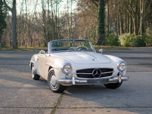 Image 2/42 de Mercedes-Benz 190 SL (1961)