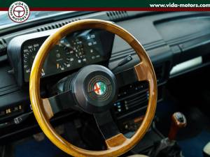 Image 32/44 de Alfa Romeo Giulietta 1.8 (1982)