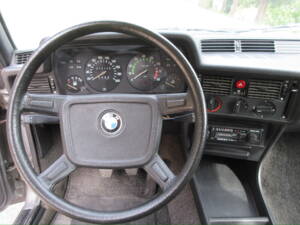 Bild 9/24 von BMW 316 (1981)