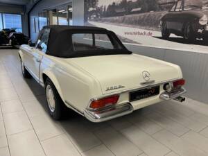 Image 9/19 of Mercedes-Benz 280 SL (1968)