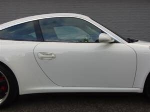 Image 28/99 de Porsche 911 Targa 4 (2008)