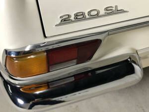 Image 14/25 of Mercedes-Benz 280 SL (1969)