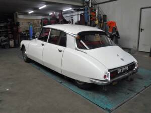 Image 6/50 of Citroën DS 20 A (1972)