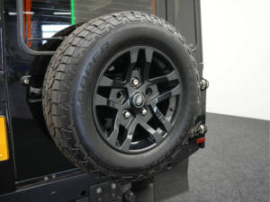 Image 25/35 de Land Rover Defender 110 (2007)