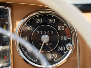 Immagine 29/38 di Mercedes-Benz 300 SL Roadster (1961)