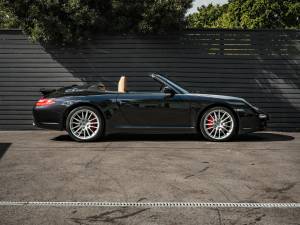 Image 3/45 of Porsche 911 Carrera 4S (2010)