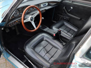 Image 3/39 of Volvo 1800 ES (1972)