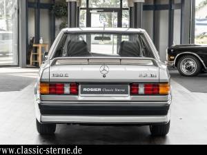 Image 4/15 de Mercedes-Benz 190 E 2.3-16 (1986)