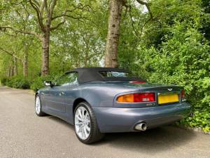 Image 18/50 of Aston Martin DB 7 Vantage Volante (2002)